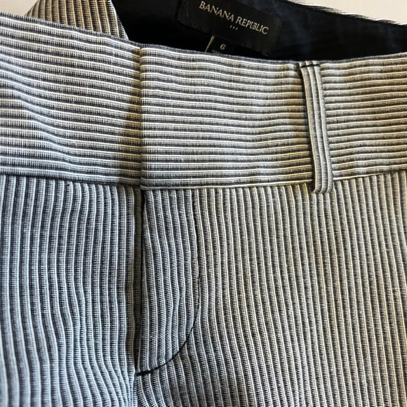 Banana Republic Black White Striped cropped pants 6 - Picture 9 of 11